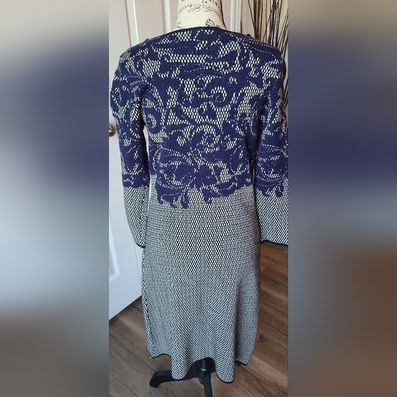 Blue knit dress - Picture 3 of 3